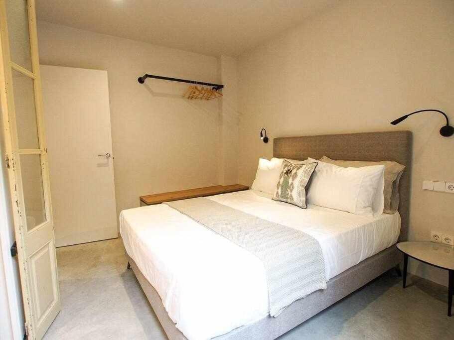 Velo Vern 3 Luxury Penthouse W Views Of City Wall Girona Eksteriør billede