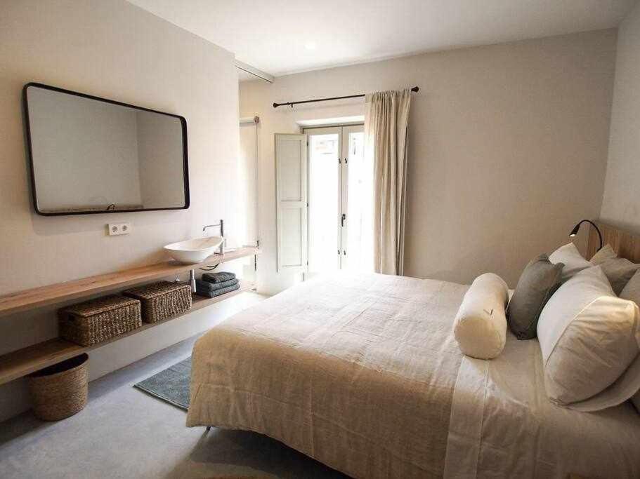 Velo Vern 3 Luxury Penthouse W Views Of City Wall Girona Eksteriør billede
